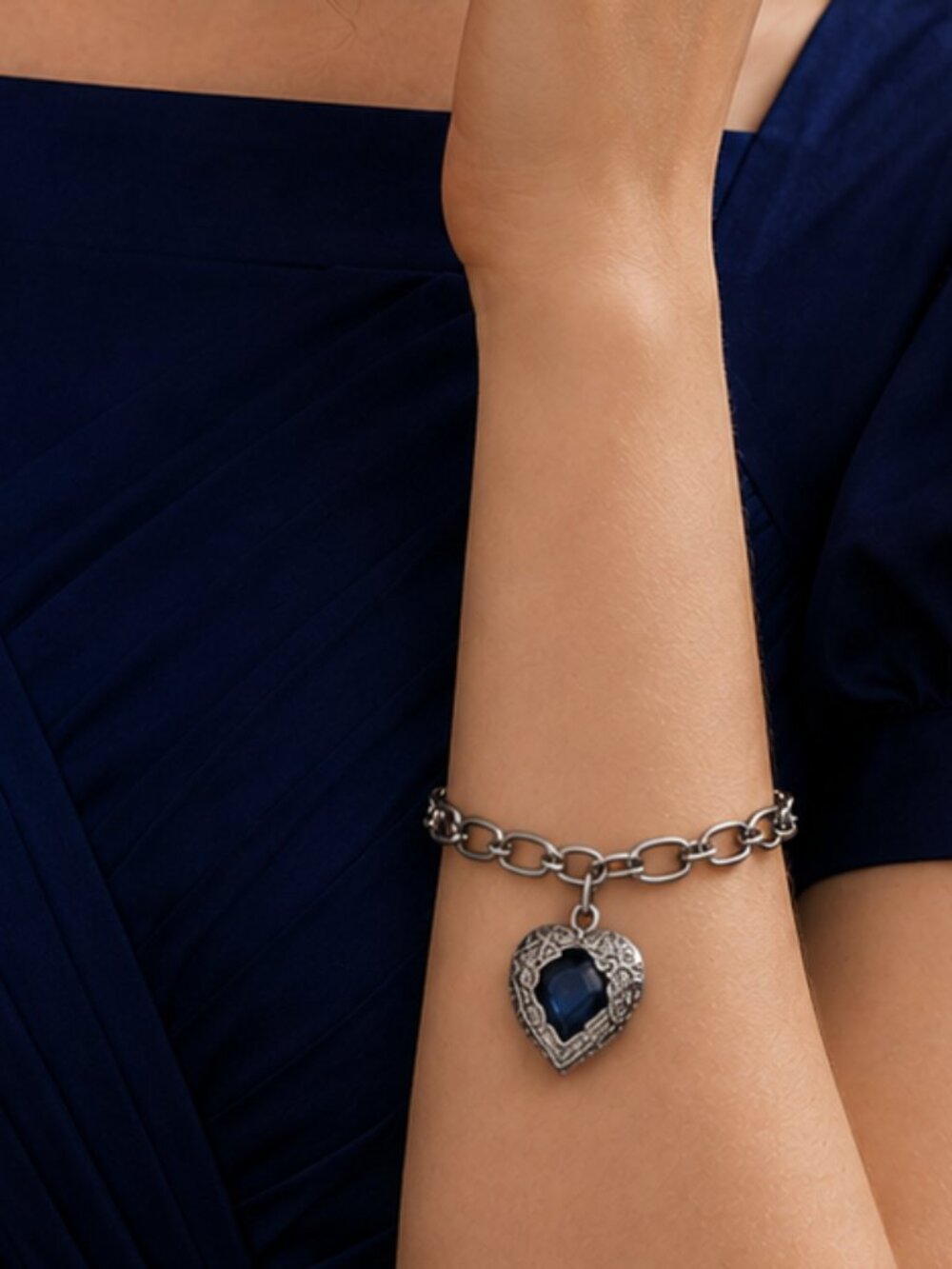 Titanic heart of the ocean bracelet